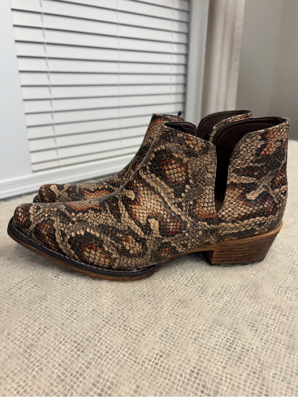 Roper Ava Snake Print Snip Toe Serape Booties size 11